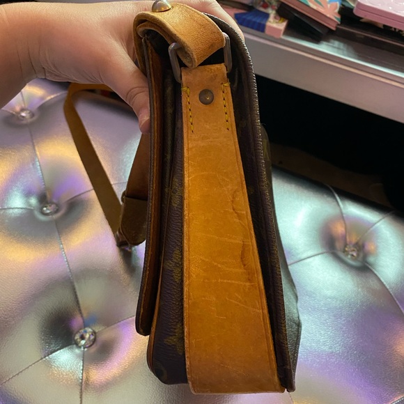 Louis Vuitton monogram canvas crossbody bag - Picture 5 of 8